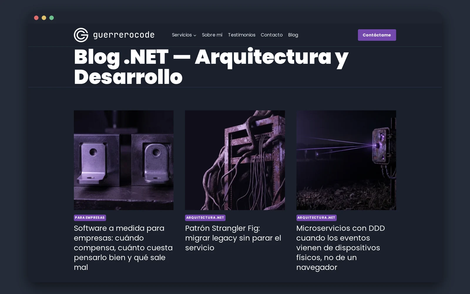 Página «Blog» de guerrerocode.net: tres entradas con una imagen, una etiqueta y un título cada una