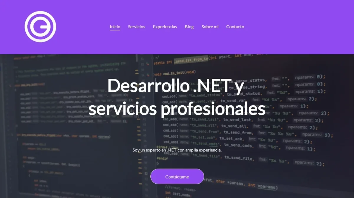 Portada de la web anterior: titular «Desarrollo .NET y servicios profesionales» y botón «Contáctame» sobre una foto de código.